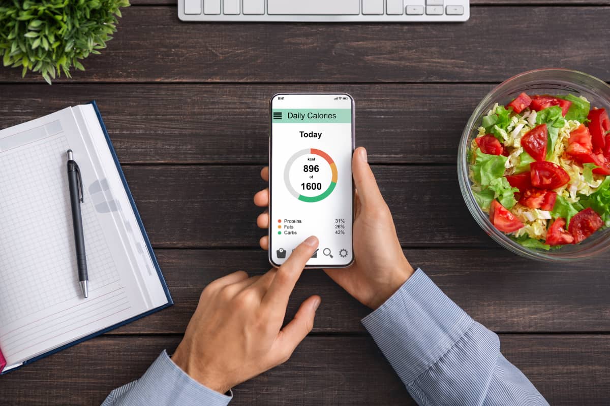 Tracking calories using a fitness app